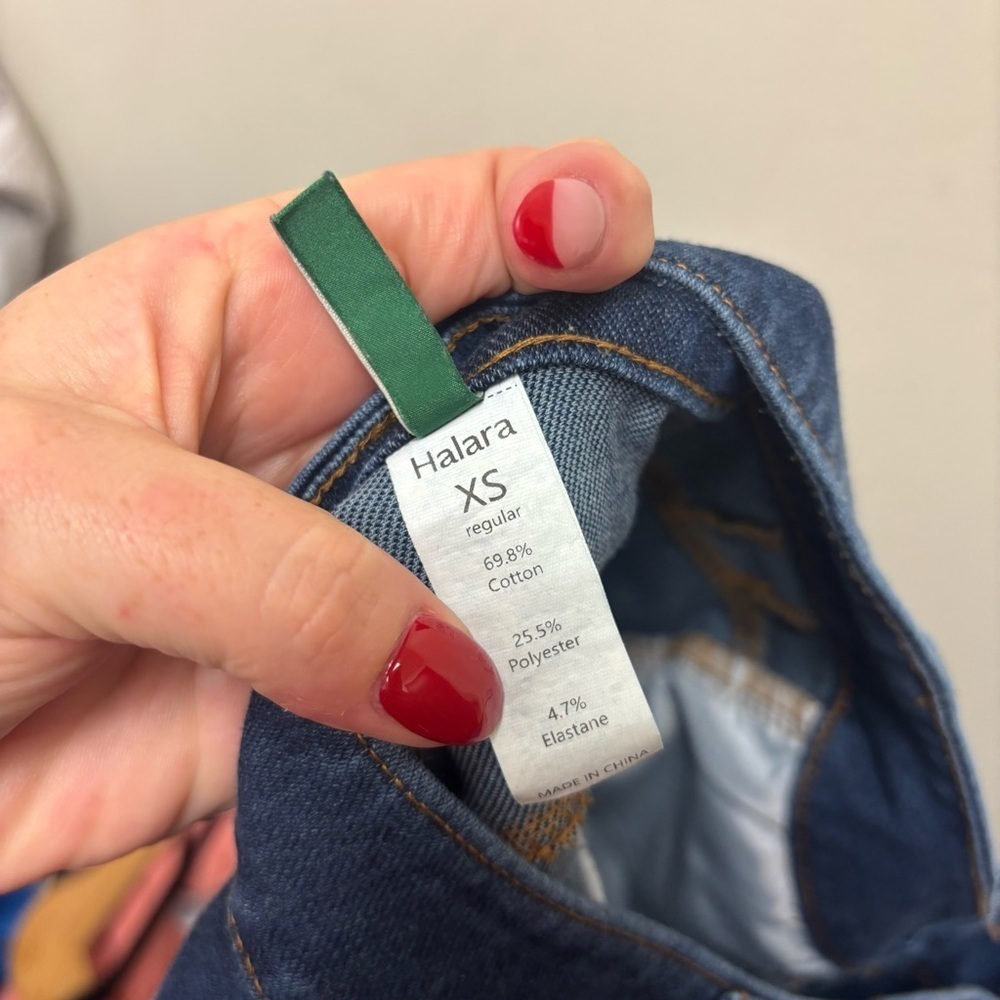 Halara Flex Button Jeans - Picture 10 of 11